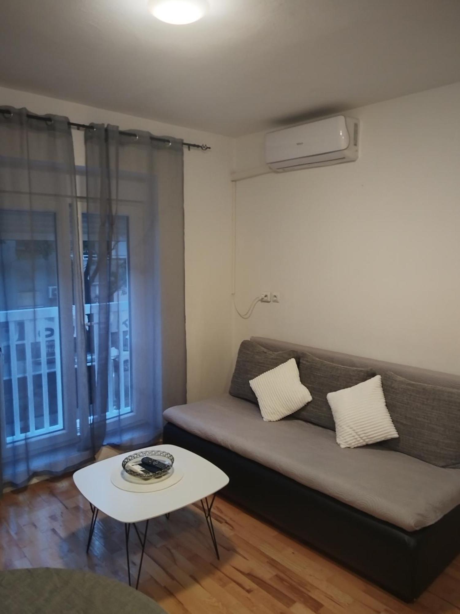 Appartement Aurora Apartman à Zadar Extérieur photo